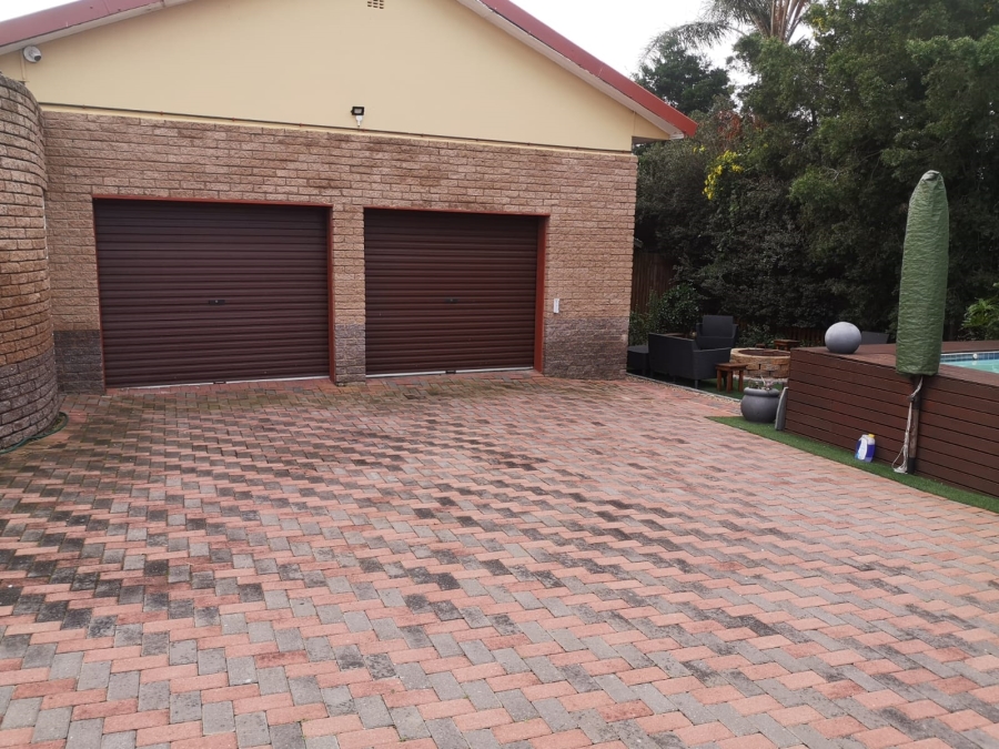 4 Bedroom Property for Sale in Azalea Park Eastern Cape